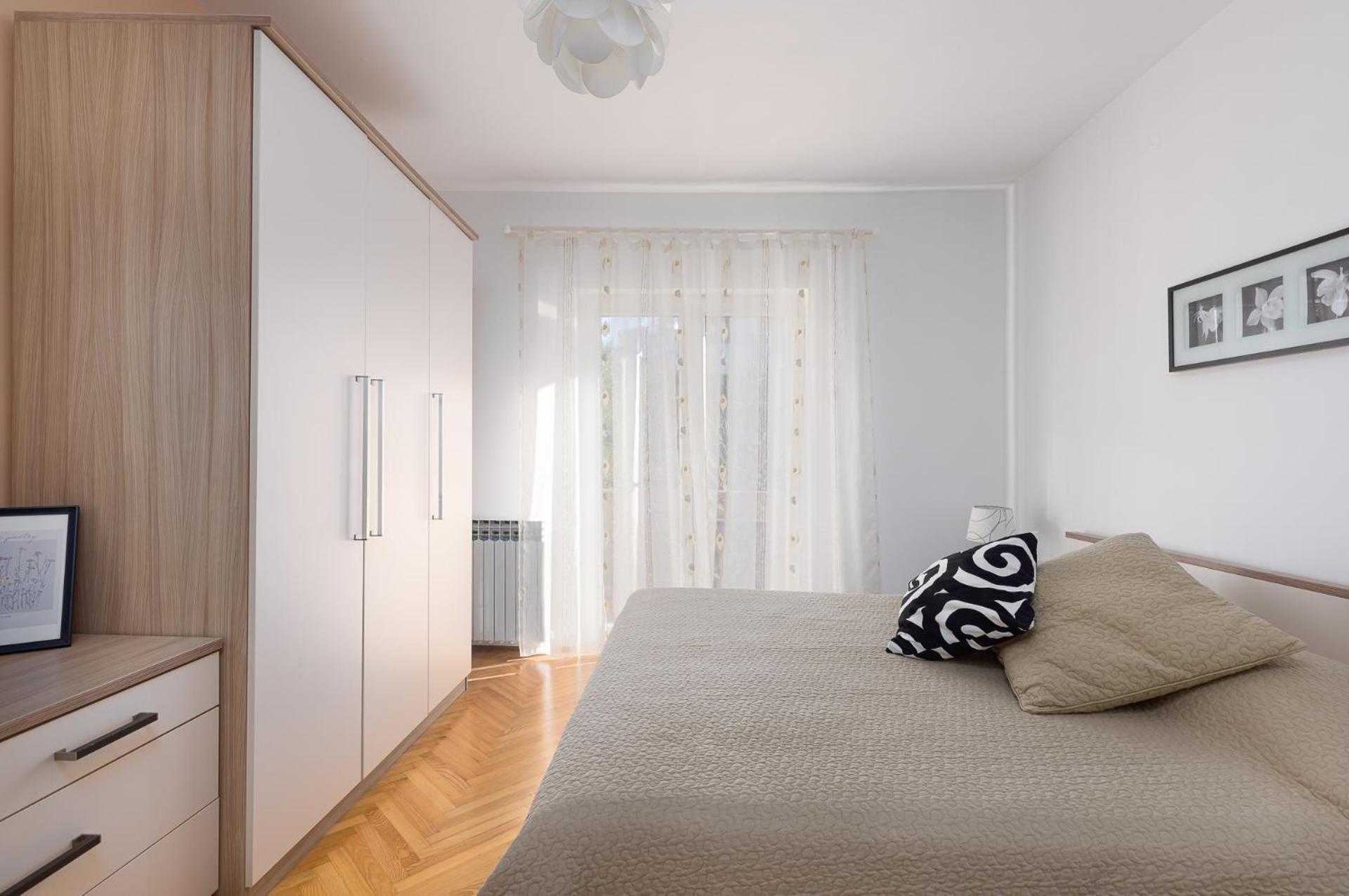 Emi Apartment โปเรช ภายนอก รูปภาพ