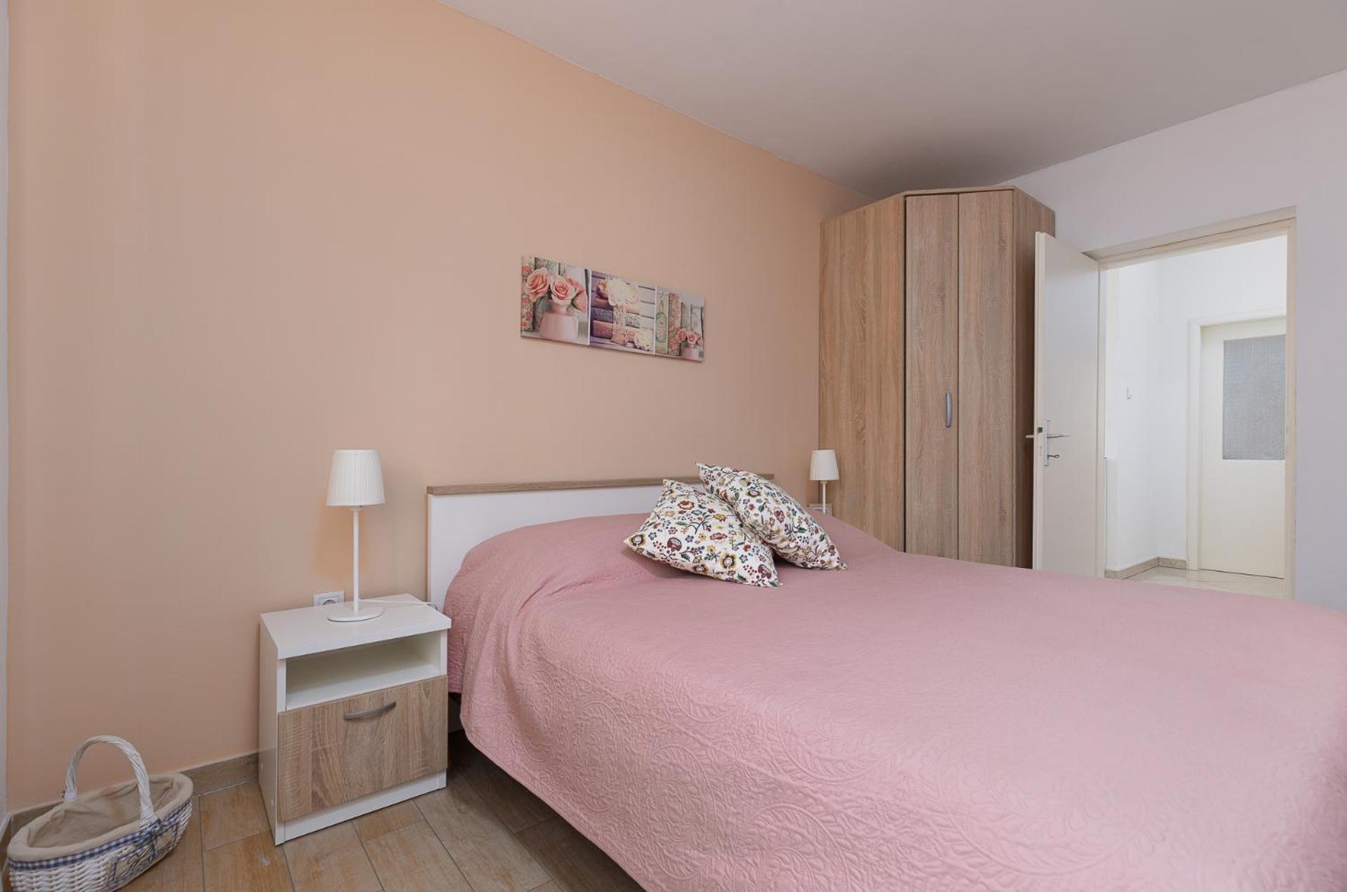 Emi Apartment โปเรช ภายนอก รูปภาพ