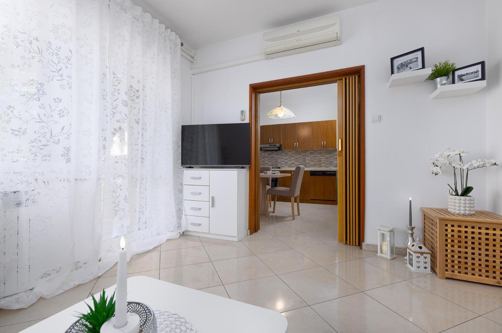 Emi Apartment โปเรช ภายนอก รูปภาพ