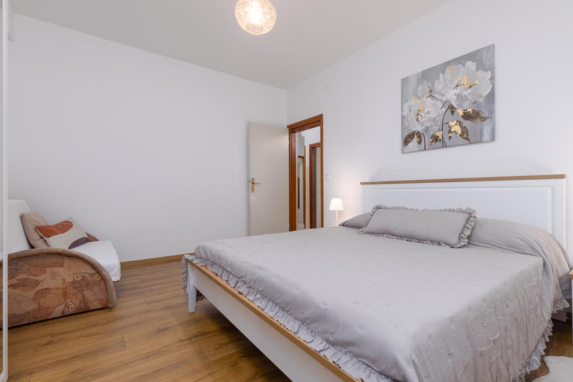 Emi Apartment โปเรช ภายนอก รูปภาพ