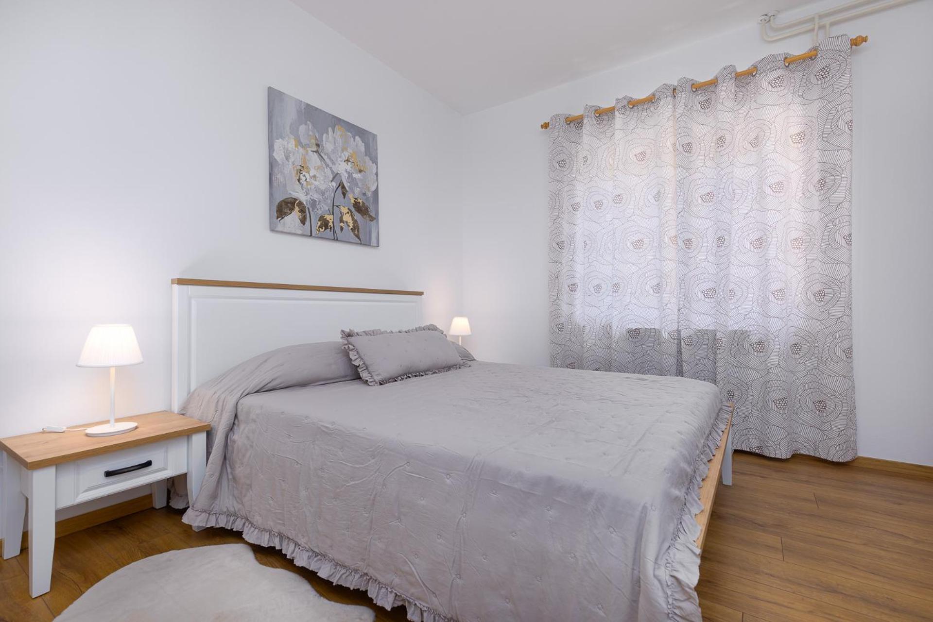 Emi Apartment โปเรช ภายนอก รูปภาพ