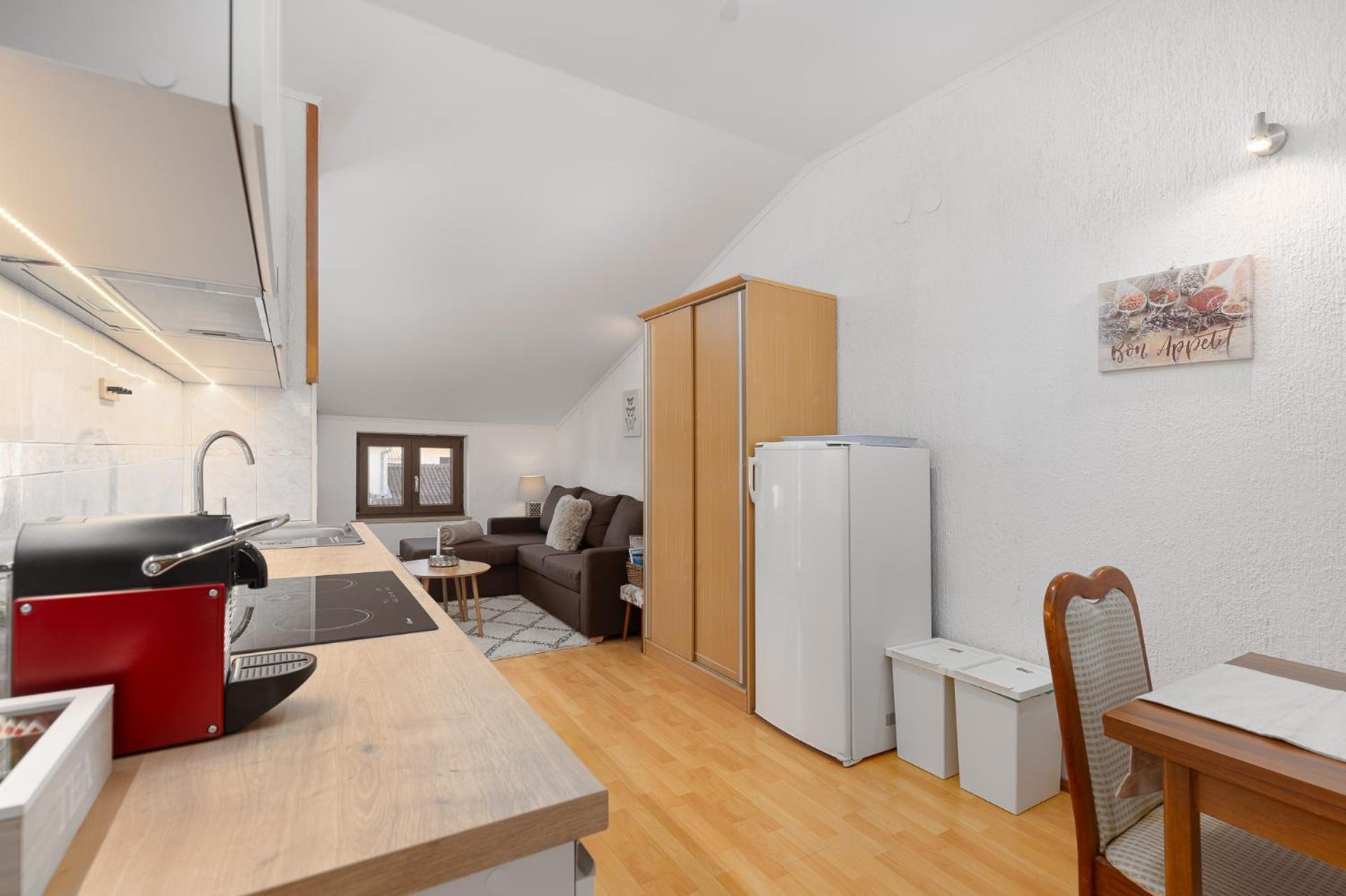 Emi Apartment โปเรช ภายนอก รูปภาพ